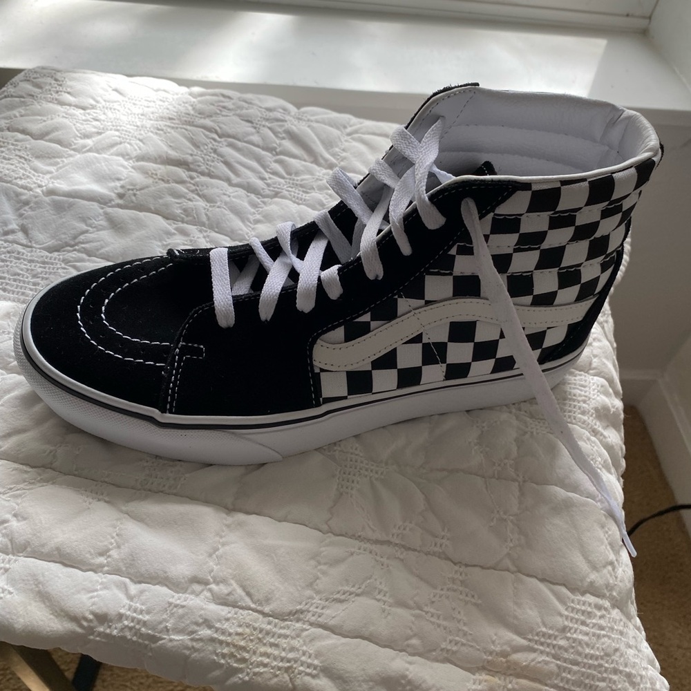 New Vans Checkerboard High-Top Sneakers in Black and White ( - Picture 8 of 8